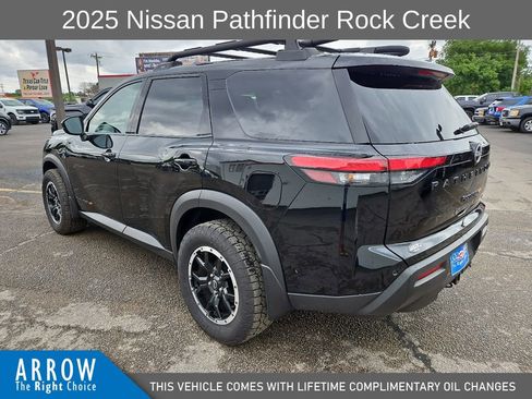 Used 2025 Nissan Pathfinder Rock Creek AWD/4WD image 8