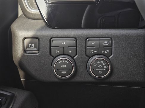 New 2026 Chevrolet Silverado 2500 LT w/ Trail Boss Package image 25