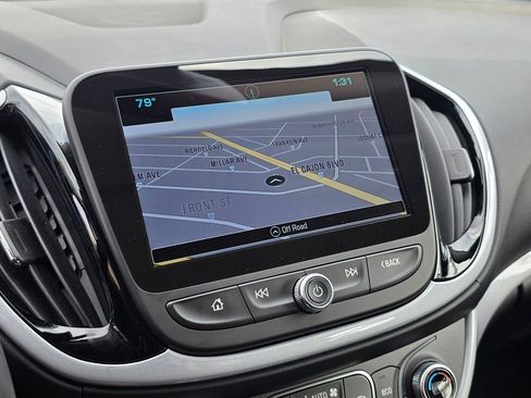 Used 2017 Chevrolet Volt LT w/ Comfort Package image 35