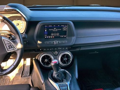 Used 2021 Chevrolet Camaro LT image 6