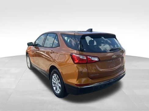 Used 2018 Chevrolet Equinox LS FWD image 9