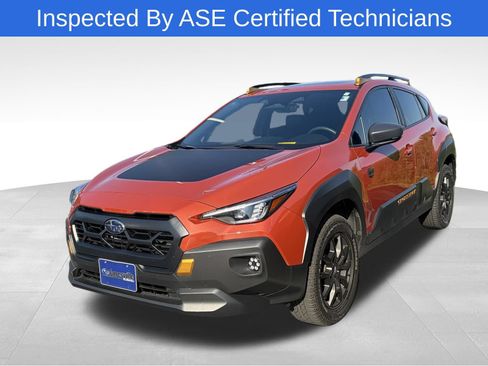 Used 2025 Subaru Crosstrek 2.5i Wilderness w/ Wilderness Package AWD/4WD image 2