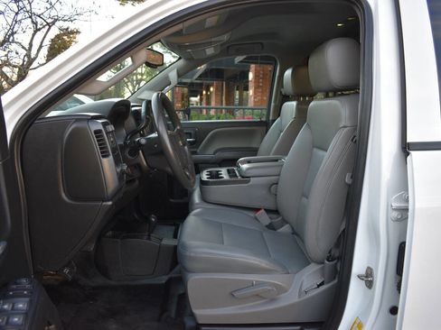 Used 2019 Chevrolet Silverado 2500 W/T w/ WT Convenience Package image 8