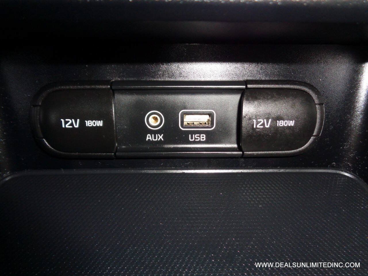 Used 2020 Kia Forte LXS FWD image 12