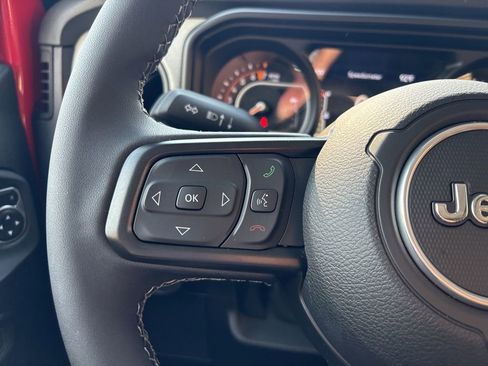 New 2025 Jeep Gladiator Willys image 21