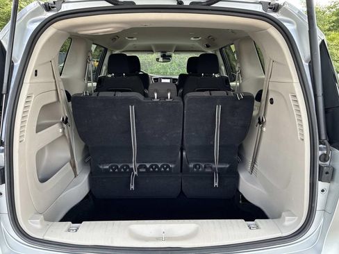 Used 2023 Chrysler Voyager LX FWD image 13