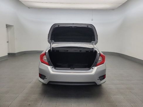 Used 2018 Honda Civic EX-T image 29