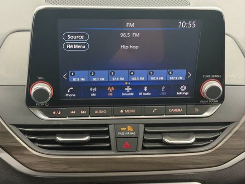 Certified 2025 Nissan Altima 2.5 SV FWD image 27
