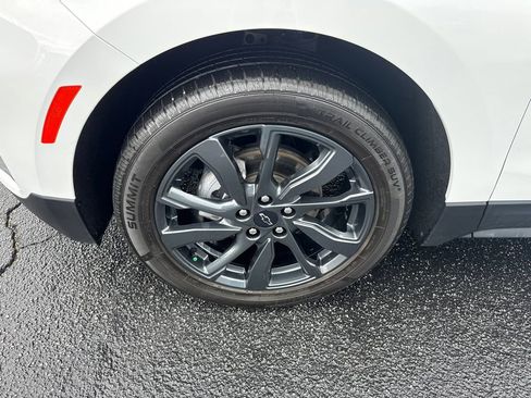 Used 2023 Chevrolet Equinox RS image 12