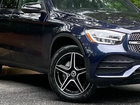 Used 2021 Mercedes-Benz GLC 300 4MATIC image 10
