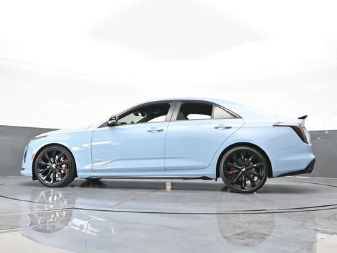 Used 2025 Cadillac CT4 V RWD image 57