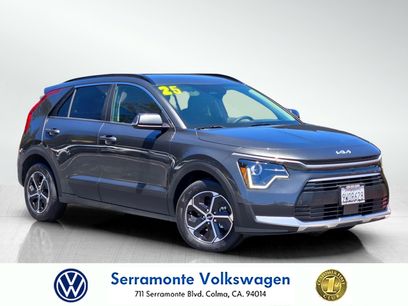 Certified 2025 Kia Niro EX