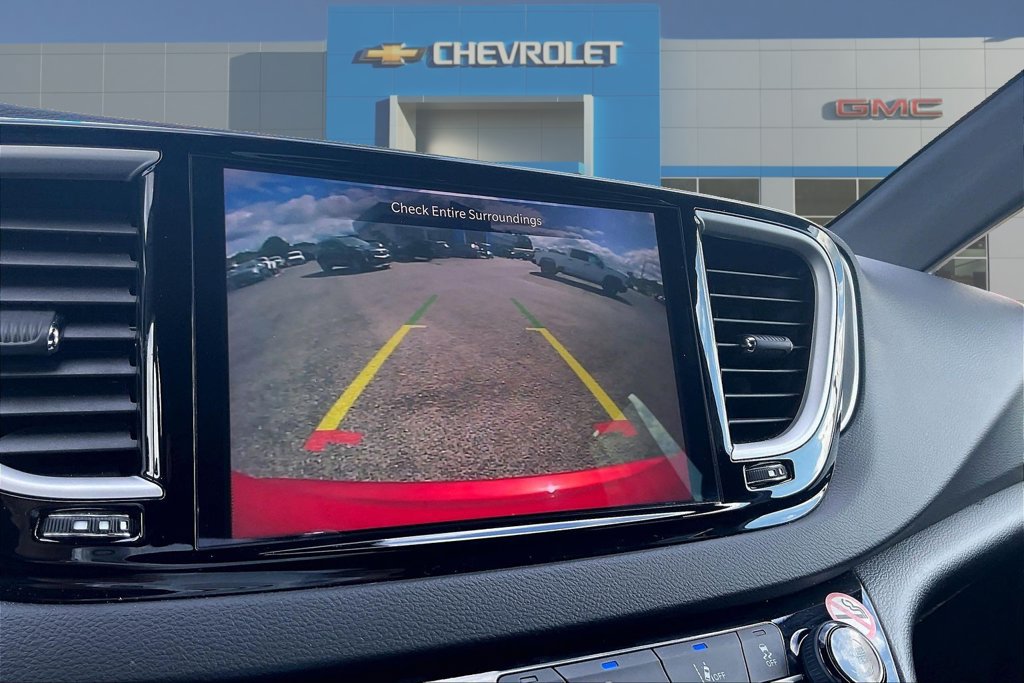 Used 2025 Chrysler Pacifica Select FWD image 14