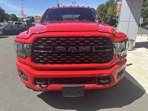 Used 2024 RAM 2500 Big Horn w/ Night Edition AWD/4WD image 3
