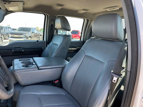 Used 2015 Ford F550 4x4 Crew Cab Super Duty w/ Power Equipment Group image 35