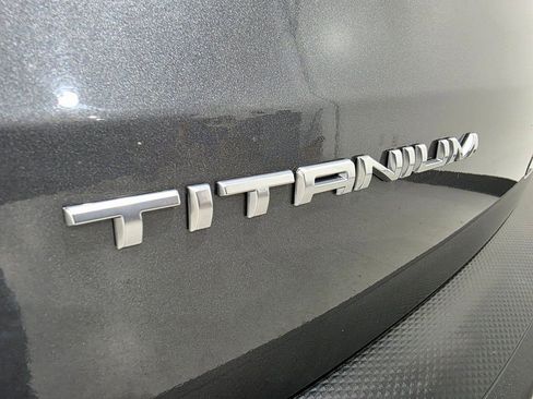 Used 2022 Ford Escape Titanium AWD/4WD image 35