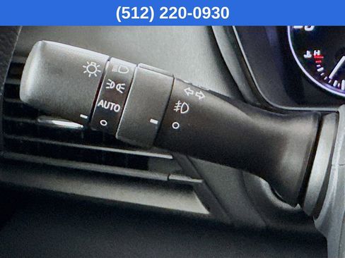 Used 2025 Subaru Outback Premium image 13