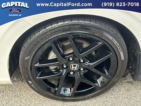 Used 2024 Honda Civic Sport image 13