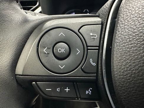 Used 2025 Toyota RAV4 XSE w/ Weather Package AWD/4WD image 19