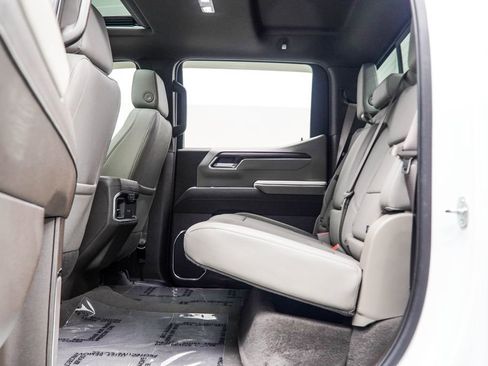 Used 2024 GMC Sierra 1500 SLT w/ SLT Premium Plus Package image 43