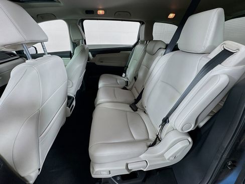 Certified 2026 Honda Odyssey EX-L image 18