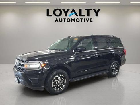 Used 2024 Ford Expedition XLT AWD/4WD image 1