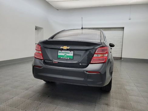 Used 2018 Chevrolet Sonic Premier image 7