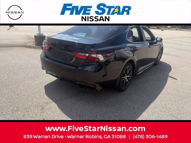 Used 2024 Toyota Camry SE FWD image 14