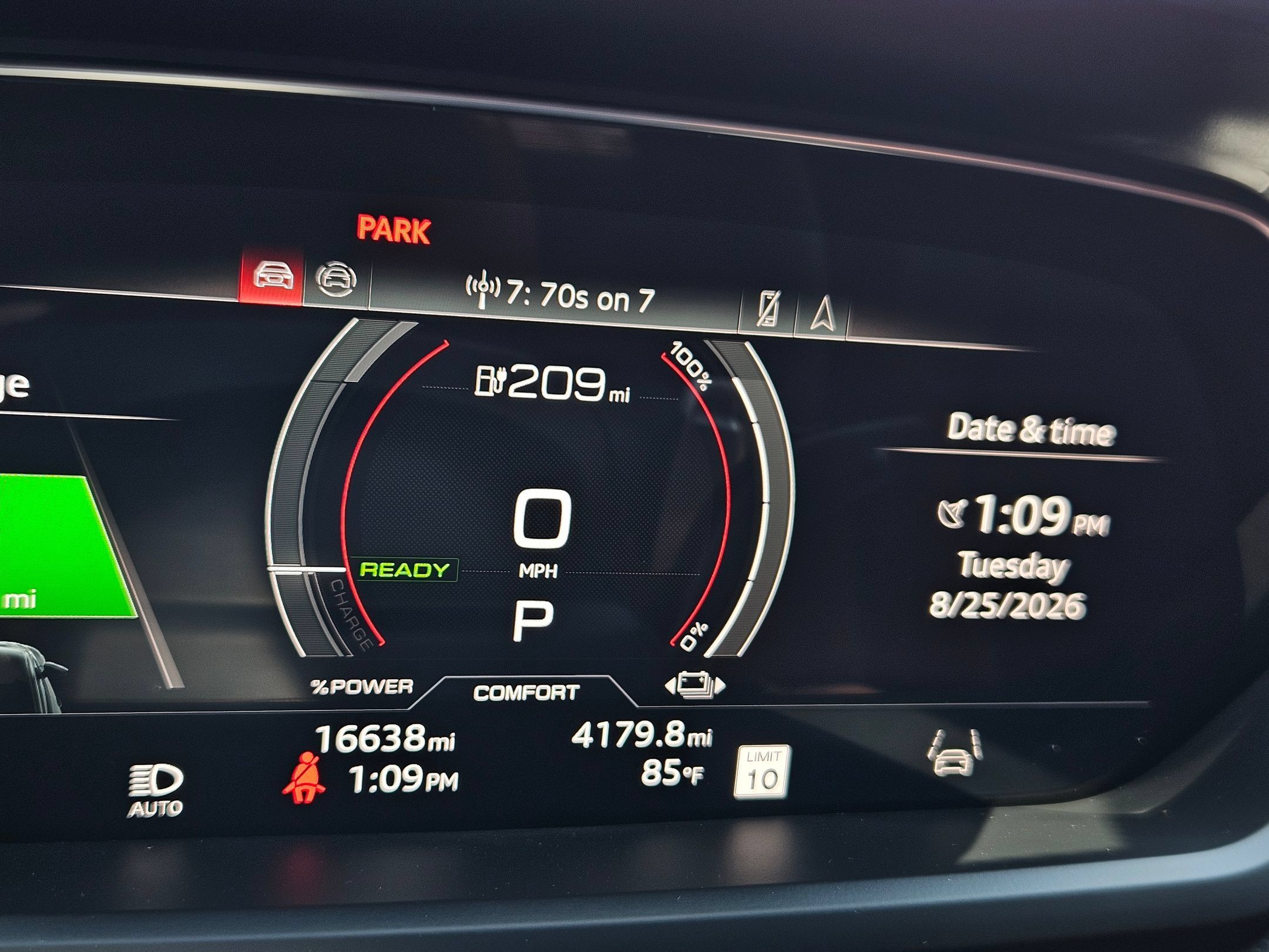 Used 2024 Audi e-tron GT Premium Plus AWD/4WD image 15