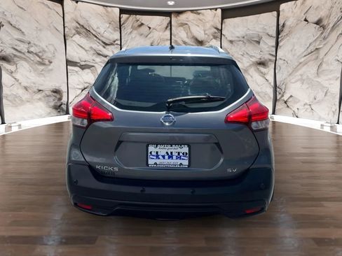 Used 2020 Nissan Kicks SV image 4