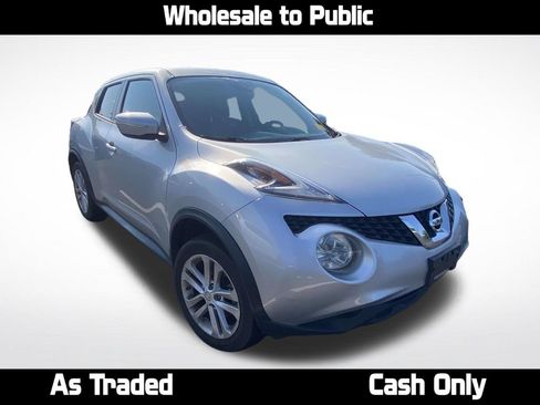 Used 2015 Nissan Juke SV AWD/4WD image 1
