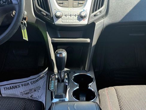 Used 2017 Chevrolet Equinox LS FWD image 15