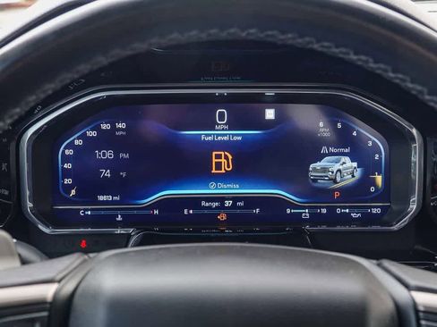 Used 2022 Chevrolet Silverado 1500 High Country w/ Technology Package image 23