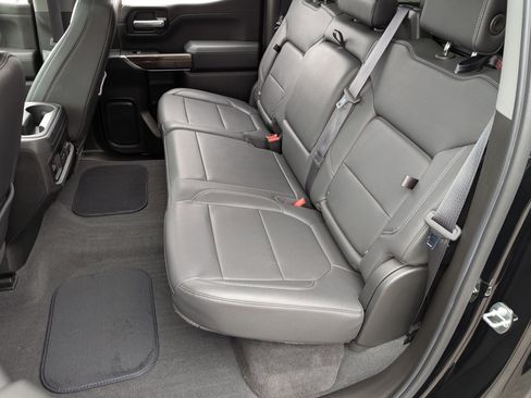 Used 2021 Chevrolet Silverado 1500 LT Trail Boss w/ Convenience Package II image 18