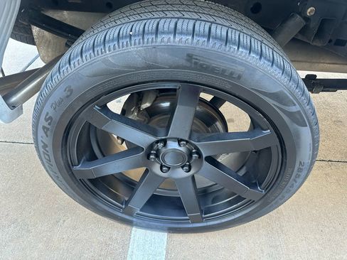 Used 2019 Ford F150 XLT w/ Equipment Group 302A Luxury AWD/4WD image 15
