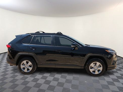 Used 2025 Toyota RAV4 XLE w/ Convenience Package AWD/4WD image 5