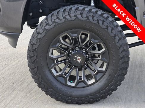 Used 2024 RAM 3500 Laramie w/ Night Edition image 12