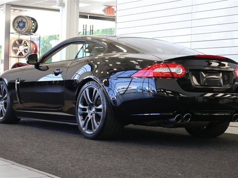 Used 2010 Jaguar XKR R RWD image 7