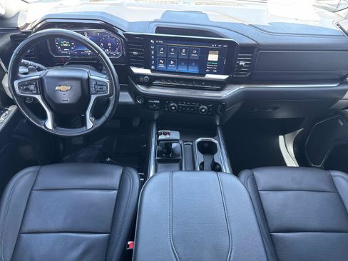Used 2023 Chevrolet Silverado 1500 LTZ AWD/4WD image 9