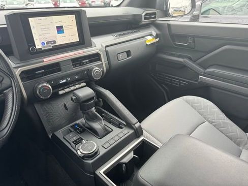 New 2026 Toyota Tacoma SR5 AWD/4WD image 17