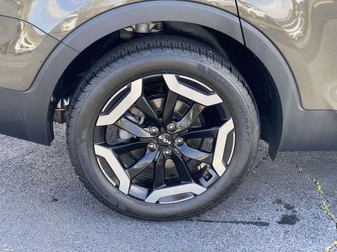 Used 2023 Kia Telluride S w/ S Sunroof Package image 11