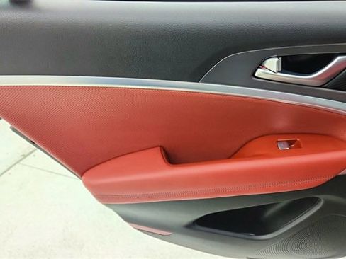 Used 2025 Genesis G70 2.5T w/ Sport Prestige Package image 32