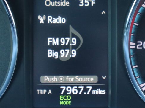 Used 2017 Toyota RAV4 XLE image 46