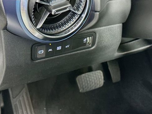New 2026 Chevrolet Equinox EV LT AWD/4WD image 12