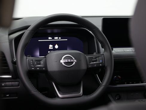 Used 2026 Nissan Rogue SL FWD image 34