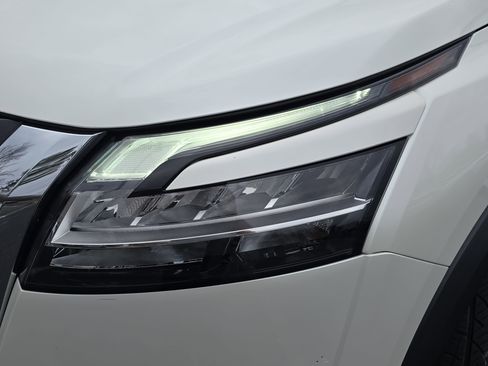 Certified 2023 Nissan Pathfinder Platinum image 31