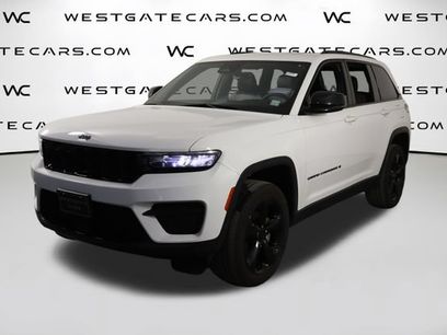 Used 2023 Jeep Grand Cherokee Altitude