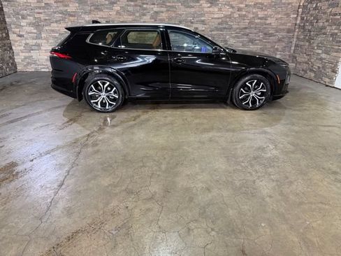 Used 2025 Toyota Crown Signia AWD/4WD image 10