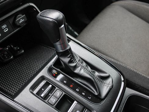 Certified 2025 Honda CR-V EX image 19