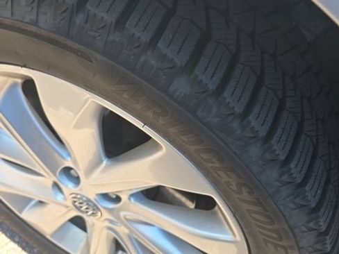 Used 2017 Buick Envision Premium AWD/4WD image 4